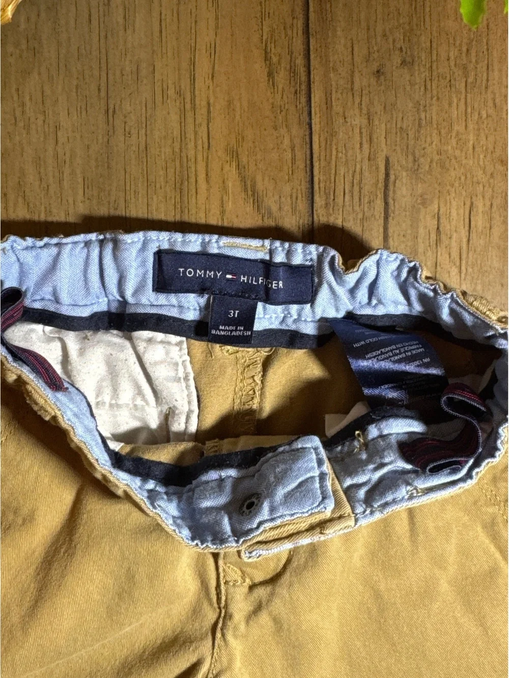 Tommy Hilfiger Boys Khaki Shorts – Size 3T